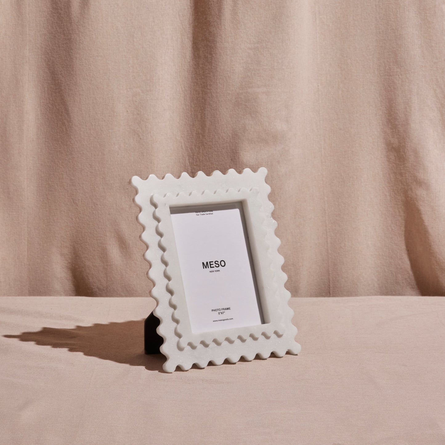 Lu Marble Frame