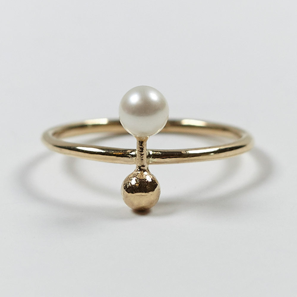 Pearl bar ring